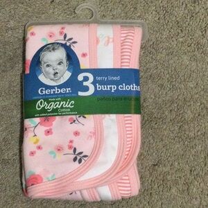 NWT gerber organic burp cloths